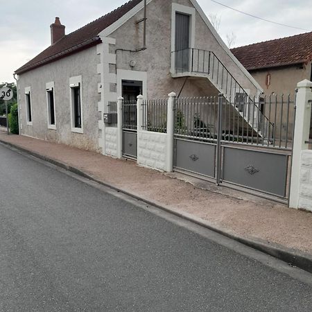 Maison Proche Le Pal 4Kms Thiel-sur-Acolin 외부 사진