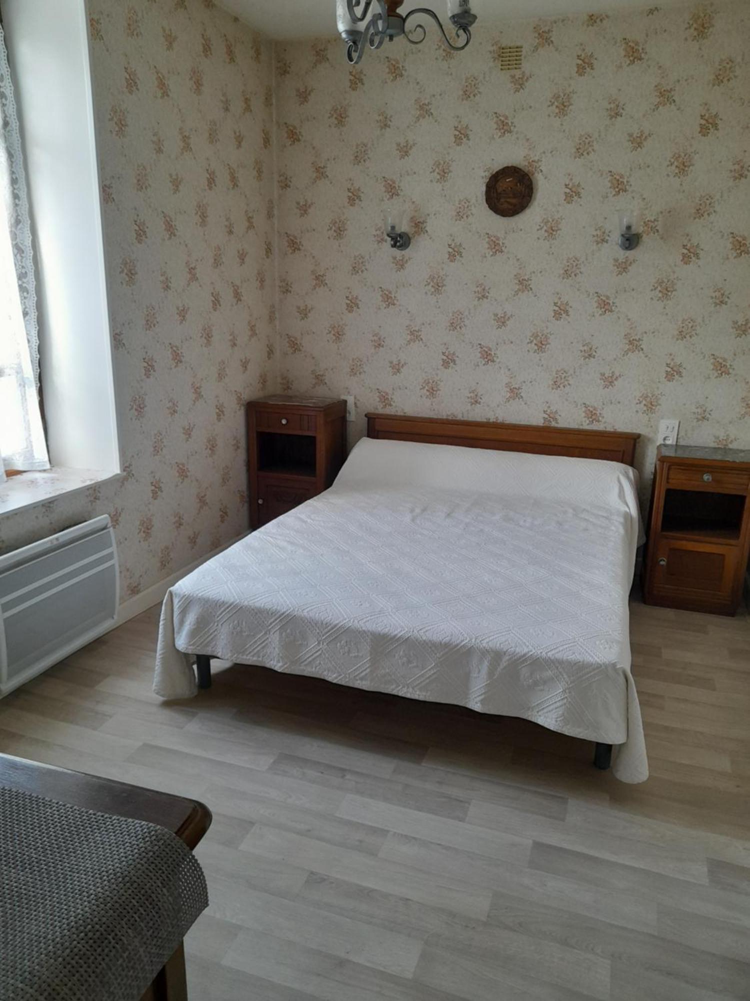 Maison Proche Le Pal 4Kms Thiel-sur-Acolin 외부 사진
